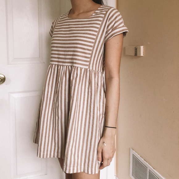 Striped dress - Picture 4 of 9